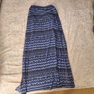 Hollister Skirt | Hollister floral maxi skirt with double slit.